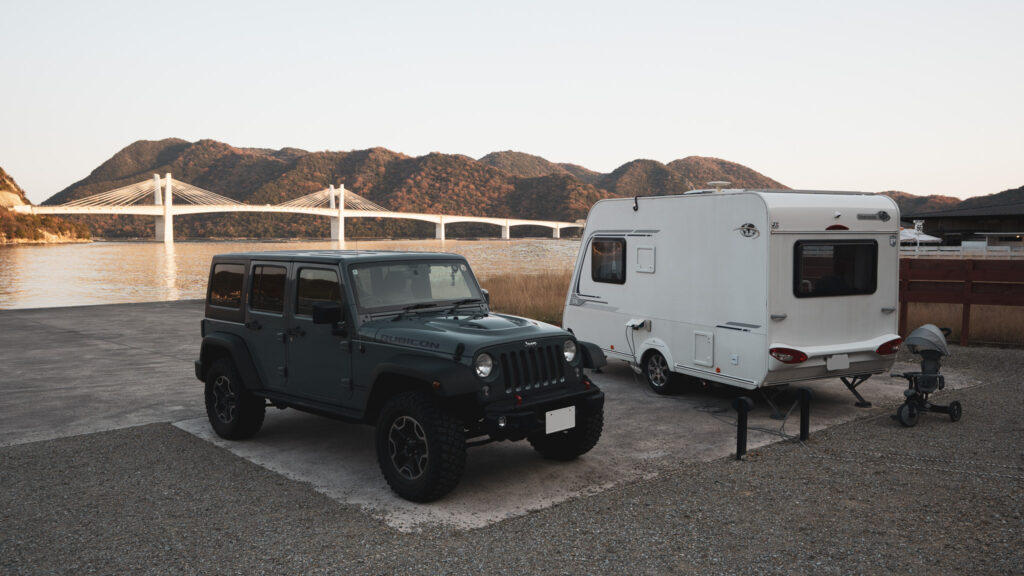 ムーバーでトレーラーの位置を微調整する